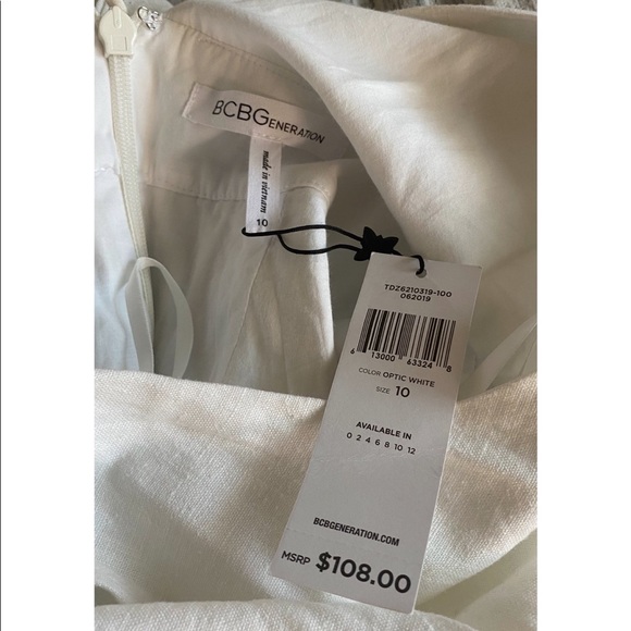 NWT BCBGeneration Front Cut Flared Dress in White - Picture 4 of 10